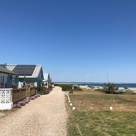 Stay At 'The Elms' In Tranquil Church Norton, Selsey - Ground Floor Bedroom, Own Private Bathroom, Quiet Beach, 2 Acre Garden By The Sea, On Edge Of Wildlife Nature Reserve المظهر الخارجي الصورة